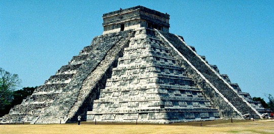 Die Hinterlassenschaften der Maya üben einen enormen Reiz auf die nachwelt aus. Foto: Rindt