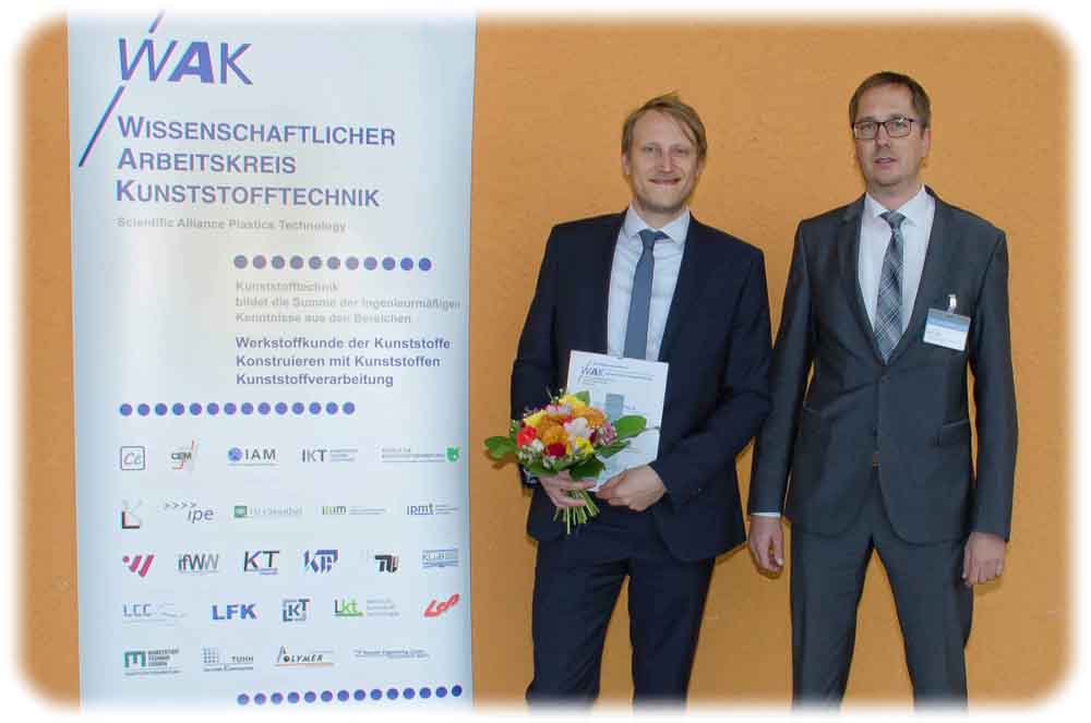 Dr. Andreas Hornig bei der Verleihung des Oechsler-Preises mit Prof. Maik Gude, der seine Doktorarbeit betreut hatte. Foto: Michael Müller, TUD/ILK
