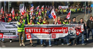 Demo gegen die Produktionsverlagerung nach China im Bremsbeläge-Werk von TMD Friction in Coswig. Foto: Matthias Schumann für die IGBCE
