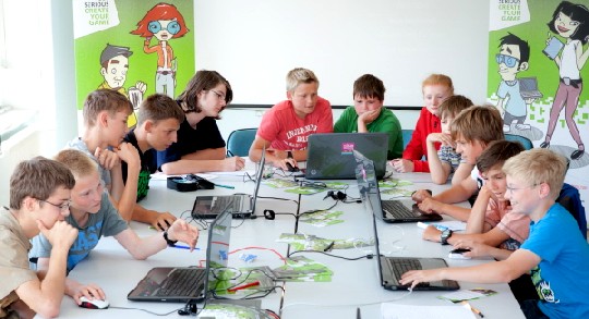 Junge Spiele-Designer in spe: Auftakt-orkshop von "AMD Changing the Games" in Dresden. Abb.: Medienkulturzentrum DD