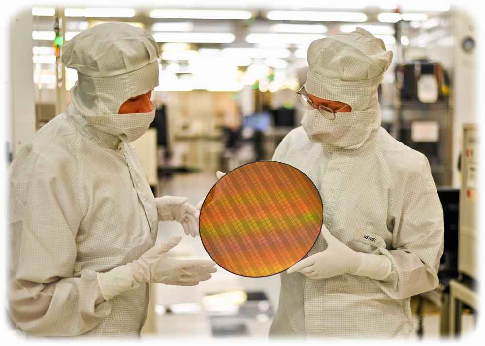Das "Assid" von Fraunhofer in Moritzburg bei Dresden hat sich auf industrienahe 3D-Chipintegration auf 300-Millimeter-Wafern spezialisiert. Foto: Sylvia Wolf für das Fraunhofer IZM-Assid