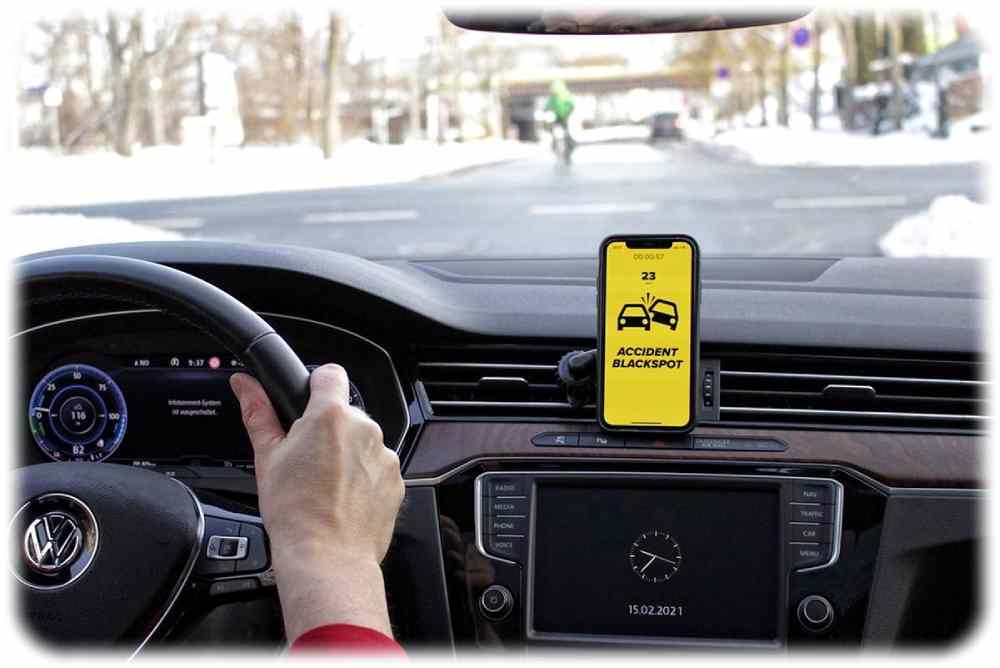 Die App „Carefuldrive“ warnt Autofahrer vor Gefahrenstellen und Stress im Straßenverkehr. Foto: HTW Dresden