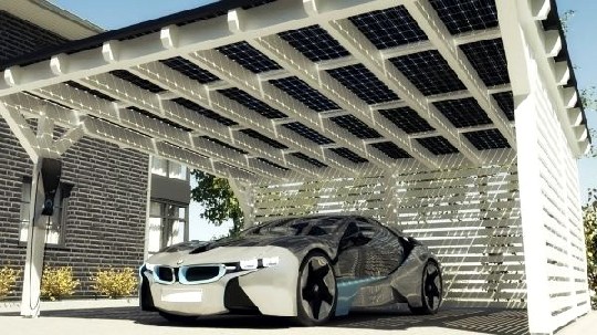 Der Solar-Carport von Solarwatt soll ab Herbst die neuen i-Elektroautos von BMW mit Strom betanken. Foto: BMW