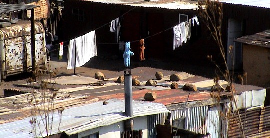 Die "Analphabetin" Nombeko ist in den Elendshütten von Soweto bei Johannesburg aufgewachsen - und macht plötzlich internationale Politik. Foto: Michael Toft Schmidt, Wikipedia, GNU-Lizenz