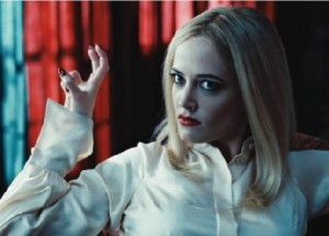 Eva Green als verschmähte Hexe führt einen "Kreuzzug" gegen die Collins. Abb.: Warner