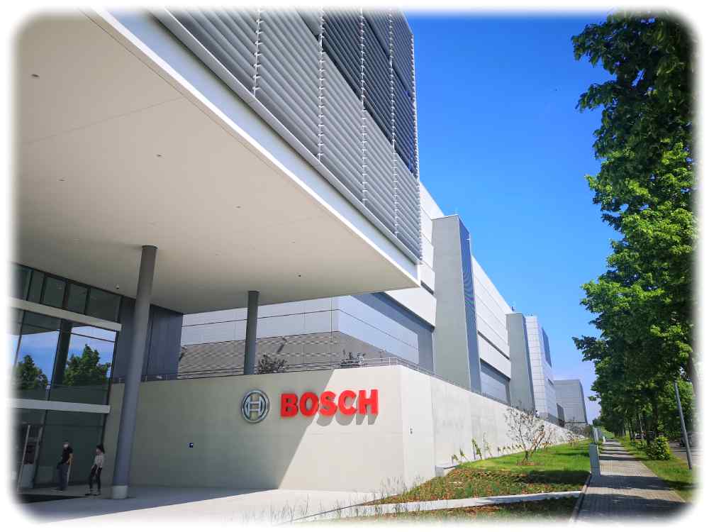 Bürokomplex an der Bosch-Chipfabrik in Dresden. Foto: Heiko Weckbrodt