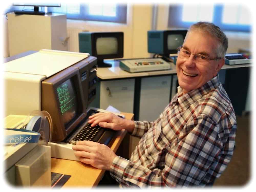 Ehemalige Robotroner haben einen DDR-Cellatron-Rechner wieder zum Laufen gebracht und nehmen ihn jeden Dienstag in den Technischen Sammlungen Dresden in Betrieb. Anders als in anderen Museen in Sachsen wächst hier auch die Schar ehrenamtlicher Helfer im Förderverein. Archivfoto: Heiko Weckbrodt
