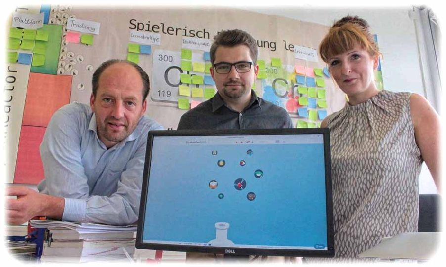 Ralph Scholze (l.), Tobias Göcke und Jeannette Milius sind "Chemtics" - hier in ihrem Firmensitz in einem Gebäude der TU Dresden. Foto: hw