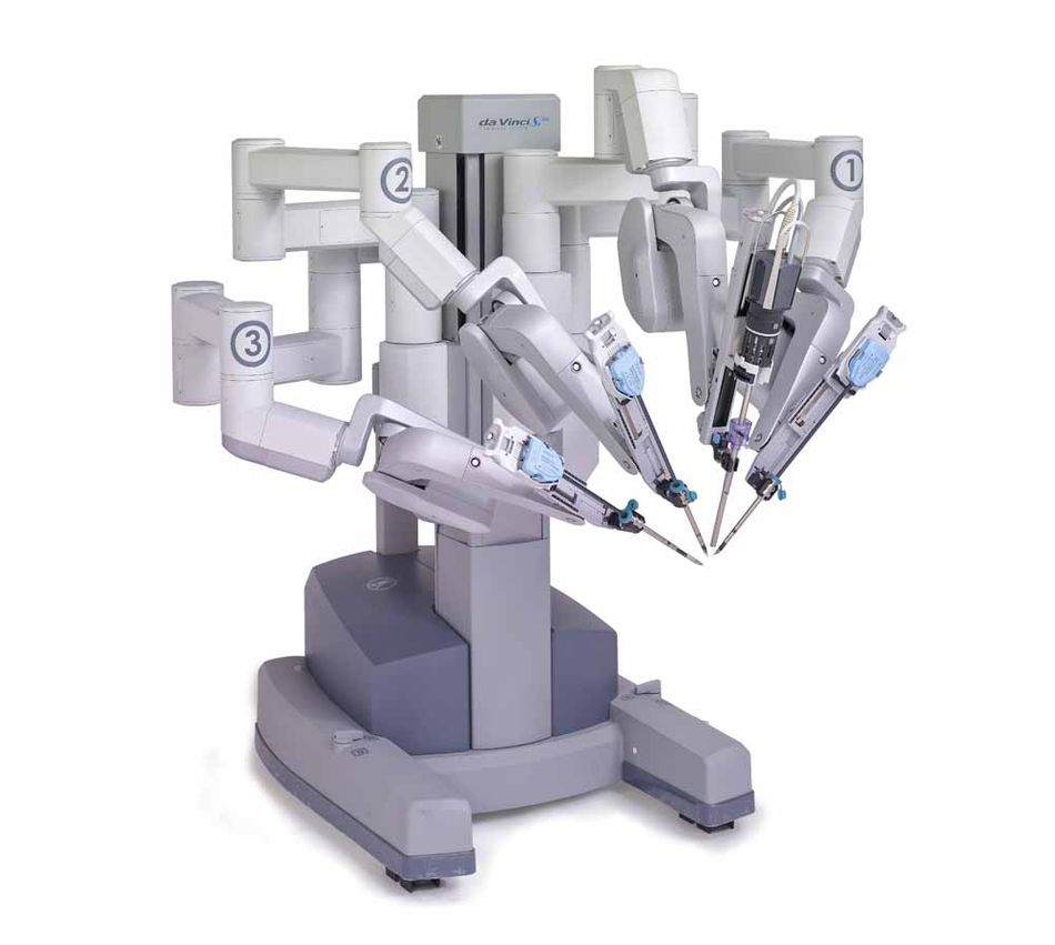 DaVinci-Roboter noch ohne die Hüllen, die ihm ihm im OP angelegt werden. Foto: Intuitive Surgicals