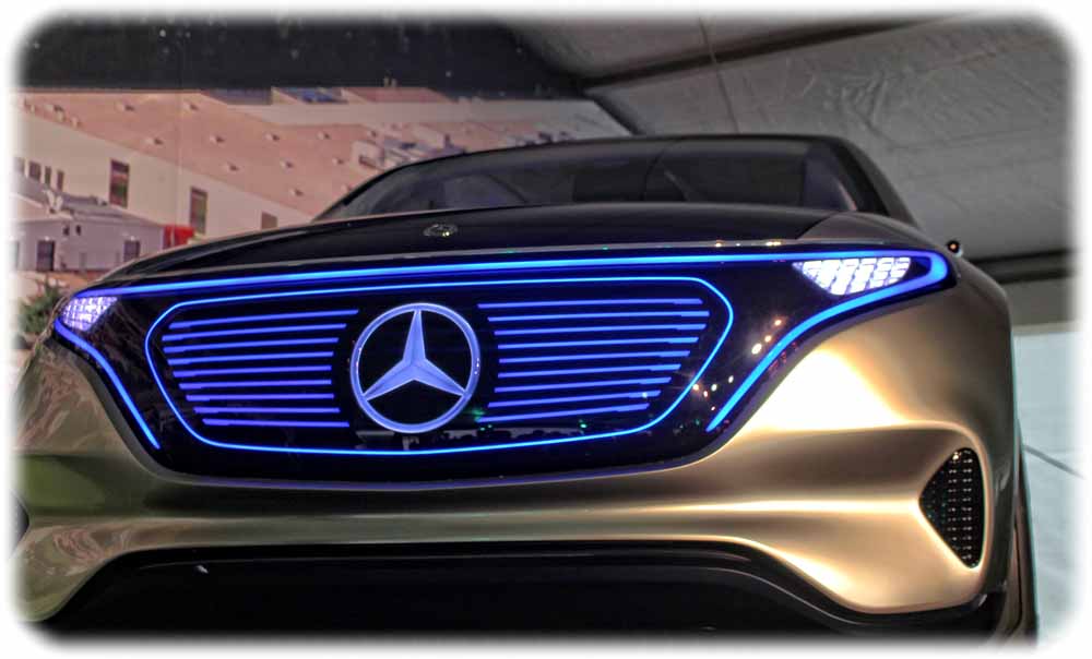 Das elektrische EQ-Modell von Mercedes. Foto: Heiko Weckbrodt Deutsche Accumotive / Daimler Kamenz