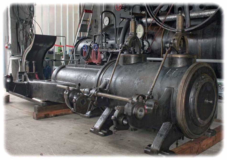Die noch zerlegte Dampfmaschine ohne ihr Treibrad und den Fliehkraftregler in der Werkstatt in Wilsdruff. Foto: Peter Weckbrodt