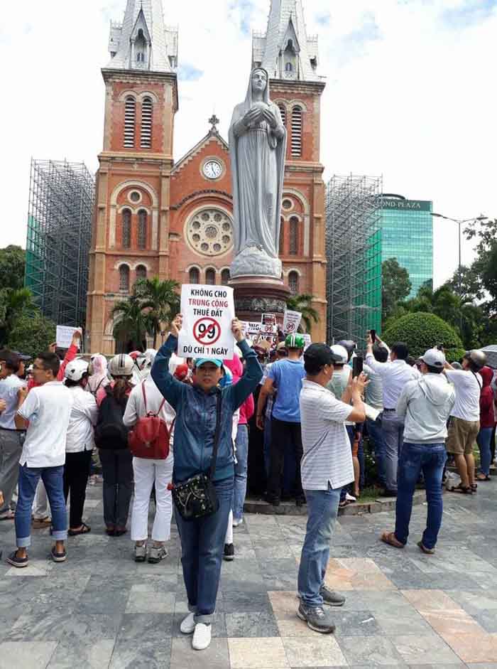 Die Proteste - hier in Ho-Chi-Minh-City alias Saigon - richten sich gegen China. Foto: Anh Chi, Twitter