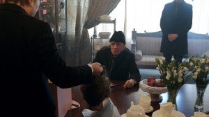 Ein abgeschnittener Kopf ist dem serbischen Drogenboss "Papa"(Bruno Ganz" längst nicht genug. Foto: Neue Visionen