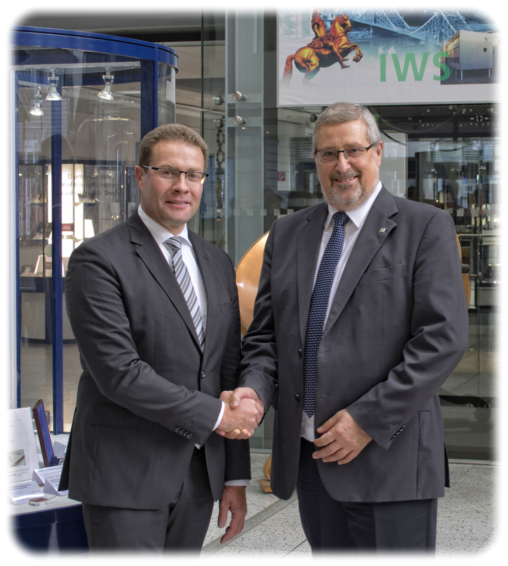 Prof. Dr. Christoph Leyens (links) und Prof. Dr. Eckhard Beyer (rechts) führen seit 1.11.2016 das Fraunhofer IWS Dresden gemeinsam. Foto: Fraunhofer IWS