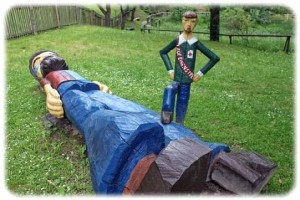 Der nimmt es gleich mit sieben Bösewichtern auf einmal auf. Foto: Peter Weckbrodt