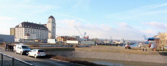 Der Alberthafen Dresden wird als Schwerlast-Umschlagplatz für Technologiegüter ausgebaut. Foto: Heiko Weckbrodt