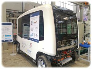 Auch an diesem autonomen Pendelbus für Leipzig haben die Leichtbauer der TU Dresden mitkonstruiert. Foto: Heiko Weckbrodt