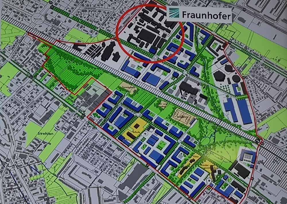 So stellt sich die Wirtschaftsförderung Dresden den Wissenschaftspark Ost vor. Rot eingekreist in der Fraunhofer-Campus auf der anderen Seite des Bahndamms. Grafik: LHD