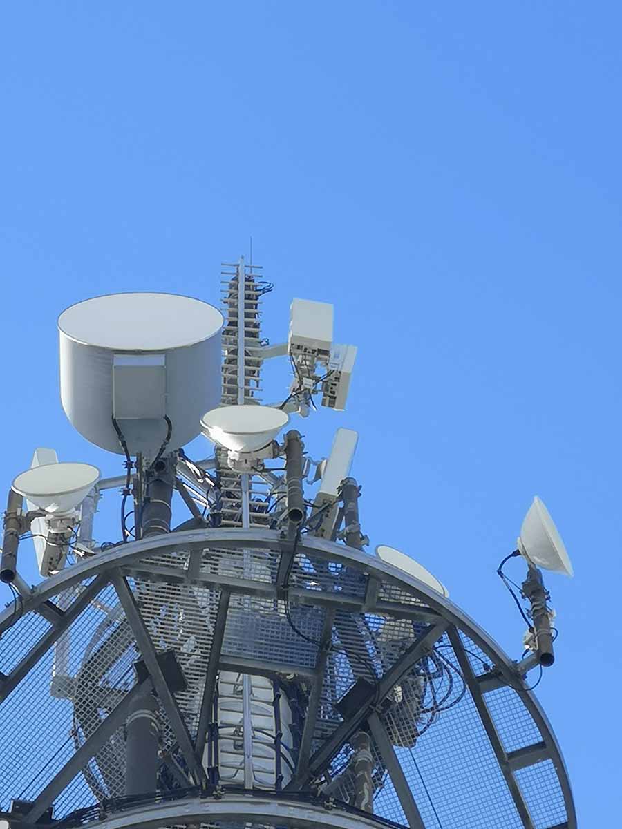 5G-Antennenmast von Vodafone an der Overbeckstraße in Dresden. Foto: Heiko Weckbrodt