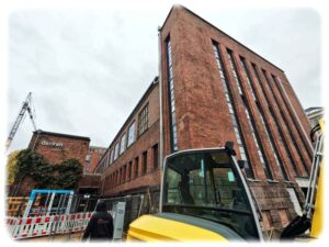 Die Schaltanlage 30 im Kraftwerk Dresden-Mitte wird zum Inkubator umgebaut. Foto: Heiko Weckbrodt