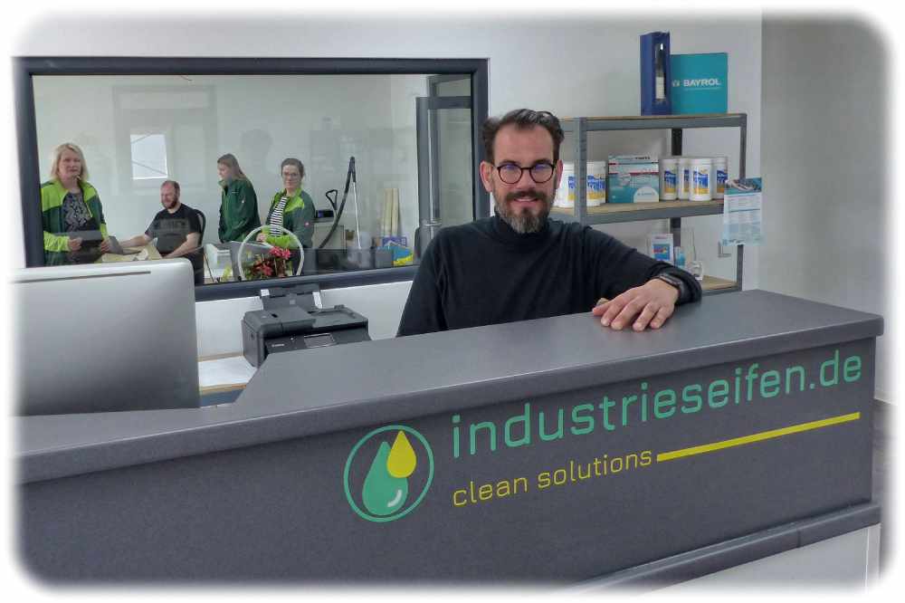 Florian Ben Kaminski baut die "Industrieseife Dresden" zum Online-Händler um. Foto: Meeco