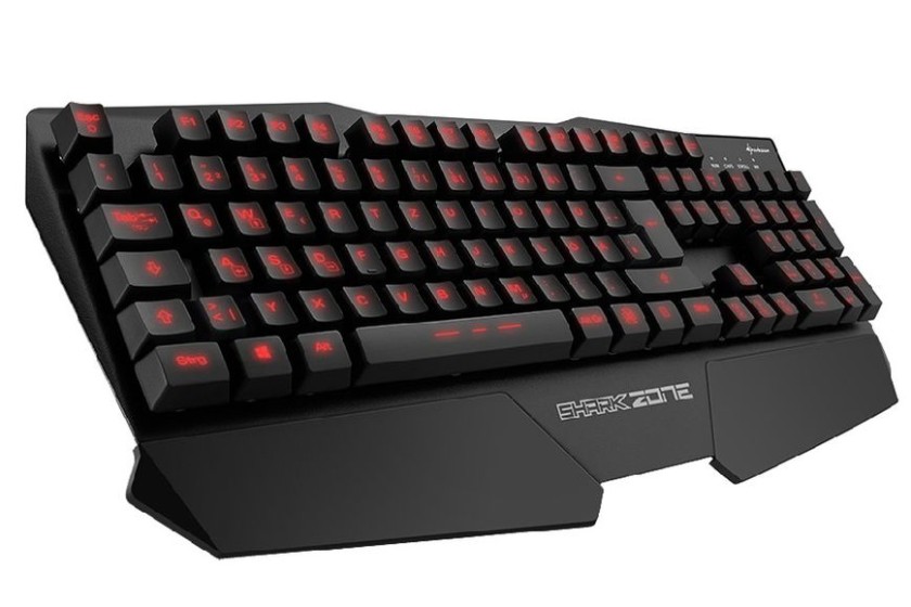 Die Gamer-Tastatur Shark Zone K20 richtet sich speziell an Spieler und kann in drei verschiedenen Leuchtfarben programmiert werden. Foto: Sharkoon