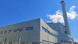Blick auf das Kraftwerk "Nossener Brücke" in Dresden. Foto: Heiko Weckbrodt