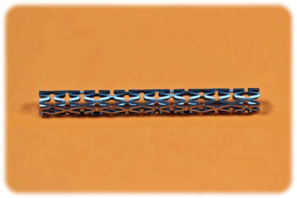 Ein lasergeschnittenes Test-Implantat aus purem Molybdän. Foto: Fraunhofer IFAM Dresden