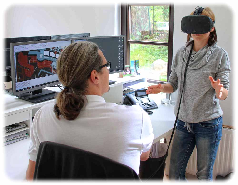 Die Meistertischler in Wilsdruff setzen auch VR-Brillen ein. Foto: Heiko Weckbrodt