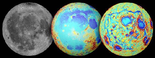 Mit bloßem Auge (links) kann man die Linien auf dem Mond nicht sehen, erst durch die Gravitations-Karte (rechts. In der Mitte ist die Topografie des Erdtrabanten visualisiert. Abb.: NASA / MIT
