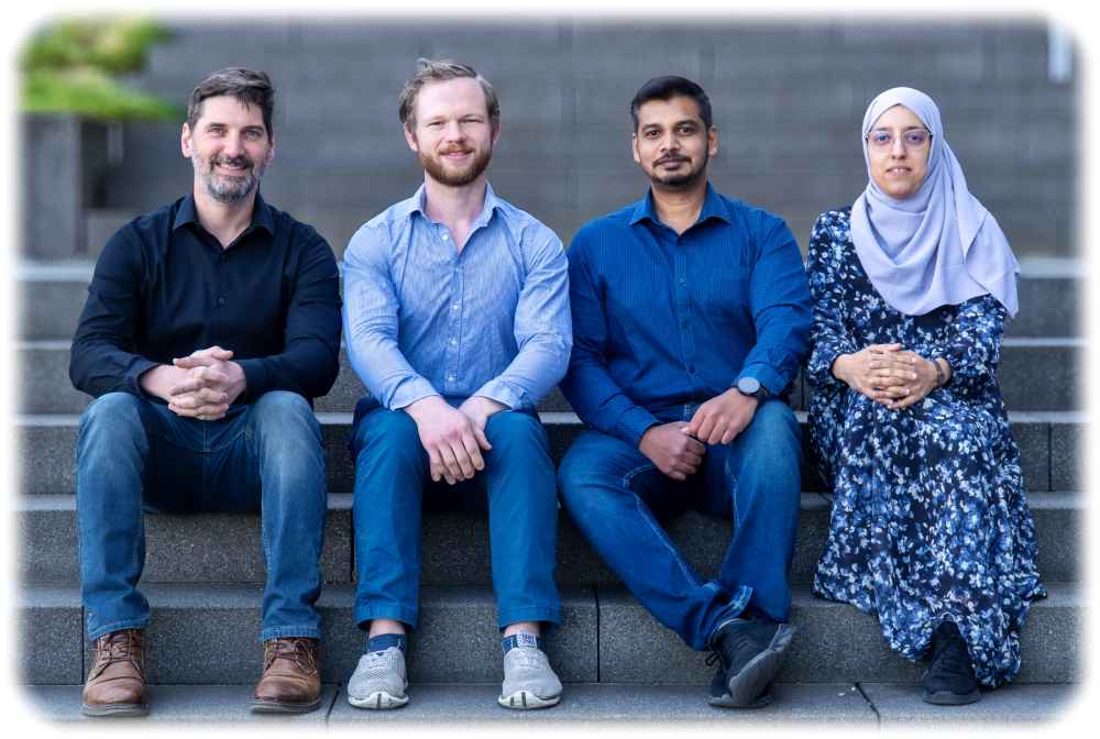 Die Nanosen-Gründer Gründer (v.l.): Joseph Stephens, Rick Henkner, Dr. Rajarajan Ramalingame und Dr. Sonia Bradai. Foto: TGFS