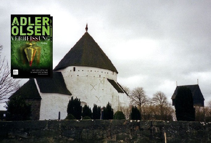 Ein Schulausflug zur Wehrkirche von Østerlar auf Bornholm bringt in "Verheißung" das tödliche Geschehen ins Rollen. Foto: Darkone, Wikipedia, CC1-Lizenz
