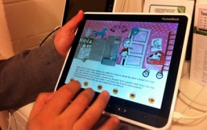 Der Android-Tablettrechner "A 10" von Pocketbook mit einem interaktiven Kinderbuch. Abb.: hw