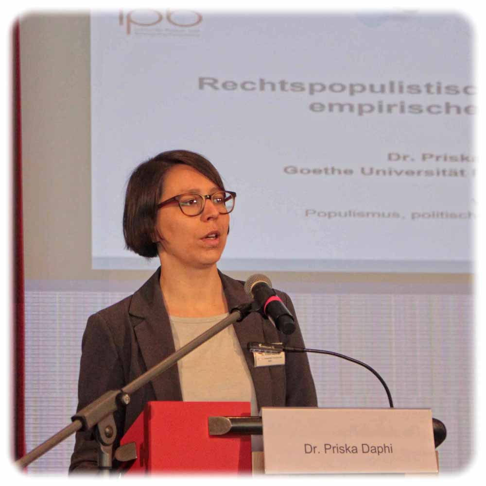 Dr. Priska Daphi. Foto: Heiko Weckbrodt