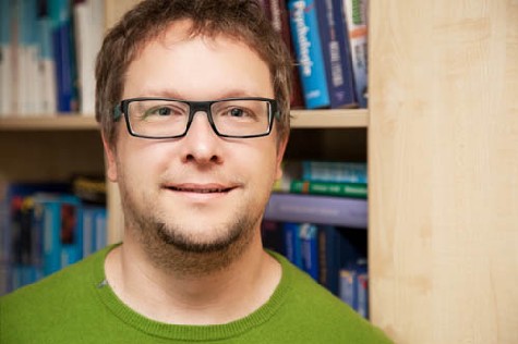 Prof. Christian Beste ist einer der Leiter der Studie. Foto: Stephan Wiegand, Uniklinik Dresden