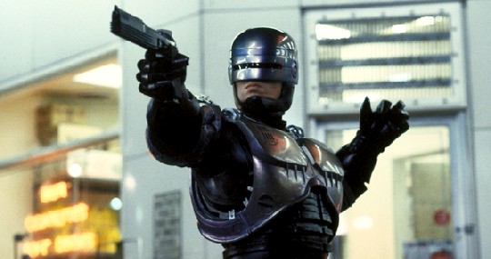 Ritter oder Cowboy? Der entmenschlichte Polizist Murphy räumt als "Robocop" auf. Foto: Fox