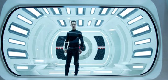 Übermensch Khan (Benedict Cumberbatch) bleibt nicht lange im "Enterprise"-Knast. Foto: Paramount