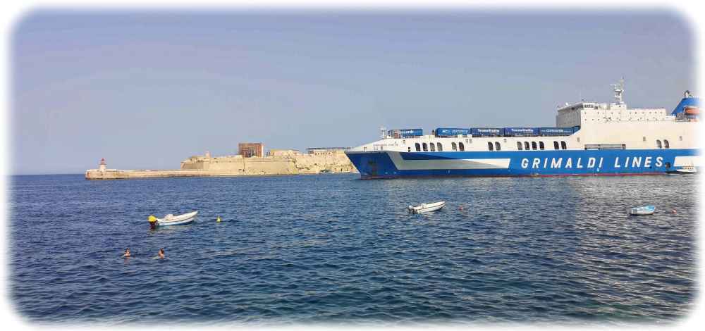 Vor allem Fährbetreiber haben in den vergangenen Jahren für Akku-Nachfrage gesorgt. Künftig sind auch mehr Aufträge für Hybrid-Frachter zu erwarten. Foto: Heiko Weckbrodt Malta