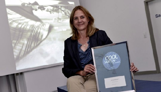 Die Britin Katja Davar hat mit "Grammar" den Cool Silicon Art Award in Dresden gewonnen. Foto: Frank Grätz/ Cool Silicon