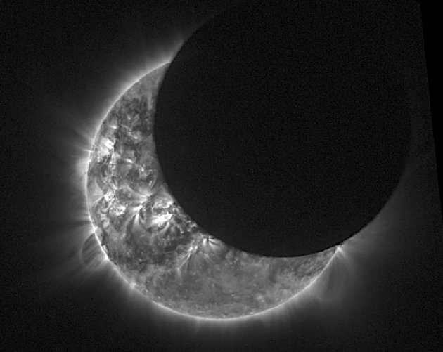 Partielle Sonnenfinsternis - hier eine Archivaufnahme vom April 2014 vom PROBA2-Satelliten. Foto: ESA