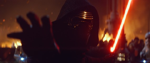 Da greift wohl wieder mal die dunkle Seite der Macht zu: Ausschnitt aus Star Wars: Das Erwachen der Macht. Foto: DisneyDa greift wohl wieder mal die dunkle Seite der Macht zu: Ausschnitt aus Star Wars: Das Erwachen der Macht. Foto: Disney
