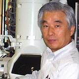 Sumio Iijima. Foto: NIMSoffice, Wikipedia, cc3-Lizenz