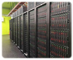 Im Supercomputer-Komplex der TU Dresden, dem Lehmann-Zentrum, sind neben den Uni-Rechnern auch Computer von Max Planck, Leibniz, DLR und anderen Forschungsinstitutionen installiert. Foto: Heiko Weckrodt