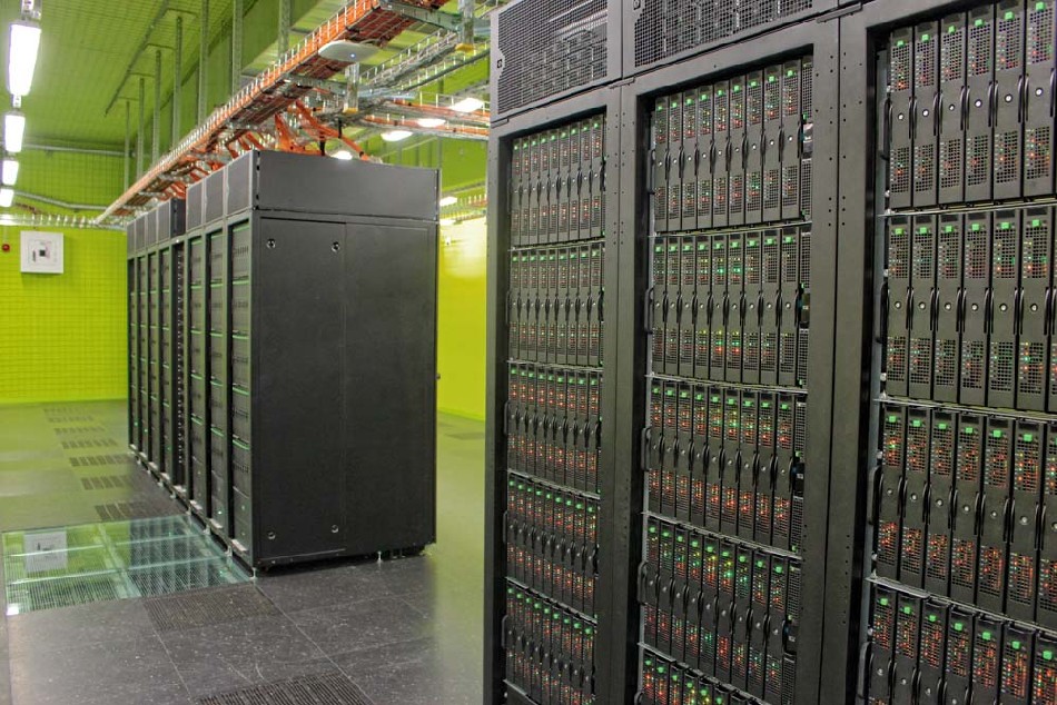 Der neue Supercomputer der TU Dresden. Im hochabgesicherten Server-Raum ist noch viel Platz für Erweiterungen. Foto: Heiko Weckbrodt