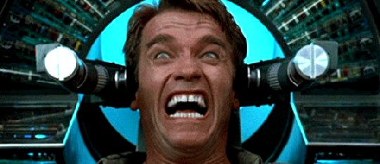 Arnold Schwarzenegger als Doug Quail in der Verfilmung "Total recall" von 1990. Abb.: Tristar