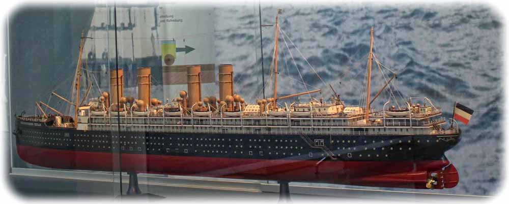 Beeindruckend ist das Modell der "Kronprinzessin Cäcilie", die wie die "Titanic" um das Blaue Band des schnellsten Atlantiküberquerers kämpfte. Foto: Peter Weckbrodt