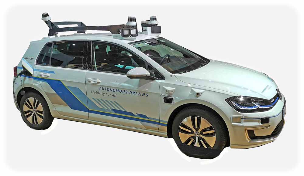 VW zeigt auf der Connect ec 2019 in Dresden auch diesen Golf als Technologieträger fürs autonome Fahren. Foto (bearbeitet/freigestellt): Heiko Weckbrodt