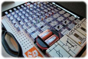 In der VW-Manufaktur Dresden hat am 1. März 2018 ein Schülerlabor mit dem Schwerpunkt Elektromobilität auf dem "Future Mobility Campus" eröffnet. Foto: Heiko Weckbrodt