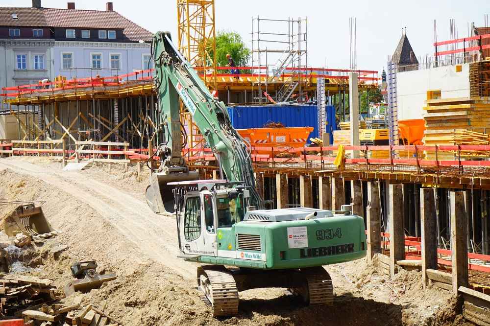 Baustelle. Foto: Hans auf Pixabay, https://pixabay.com/photos/construction-site-excavator-474811/, Lizenz: freie Pixabay-Lizenz, https://pixabay.com/service/license-summary/
