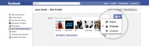 Wie bei Google+ kann man künftig vor jedem Facebook-Eintrag per Aufklappmenü festlegen, wer die Infos und Fotos zu sehen bekommt. Abb.: Facebook